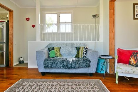 Photo of property in 215b Given Avenue, Whangamata, 3620