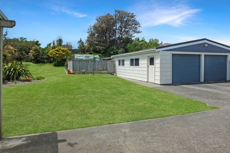 Photo of property in 31 Nash Parade, Foxton Beach, Foxton, 4815