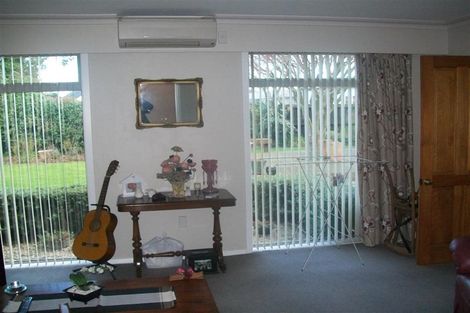 Photo of property in 27 Hartford Street, Burnside, Christchurch, 8053