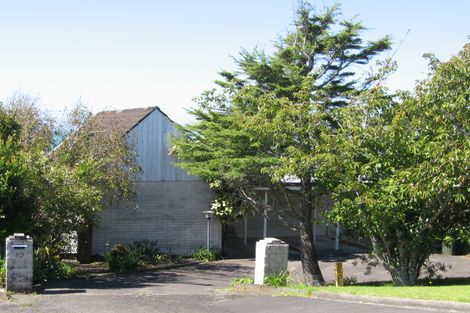 Photo of property in 52 Castor Bay Road, Castor Bay, Auckland, 0620