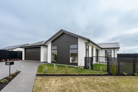 Photo of property in 35 Mcgarry Drive, Kaiapoi, 7630