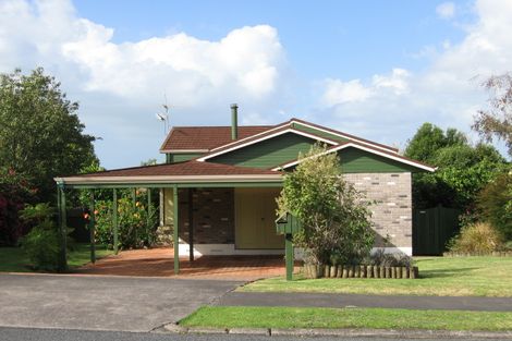 Photo of property in 26 Luton Avenue, Sunnyhills, Auckland, 2010