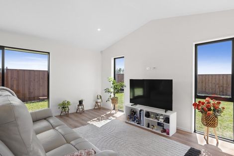 Photo of property in 52 Eric Crozier Road, Darfield, 7571