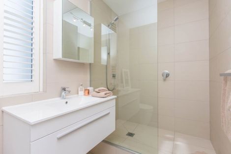 Photo of property in 4/7 London Street, Saint Marys Bay, Auckland, 1011