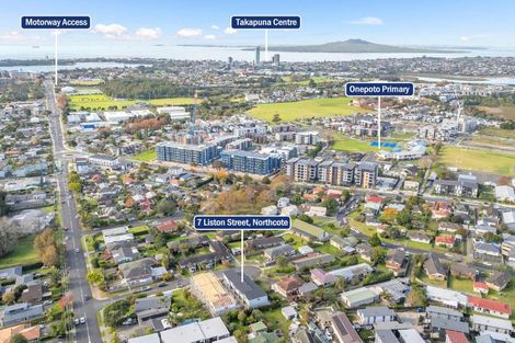 Photo of property in 7c Liston Street, Northcote, Auckland, 0627