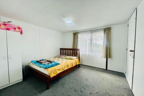Photo of property in 1/16 Sarajevo Place, Massey, Auckland, 0614