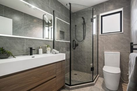 Photo of property in 197 Henwood Road, Westgate, 0814