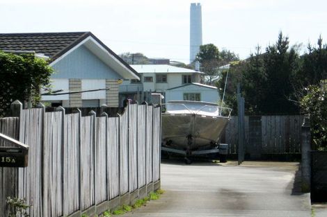 Photo of property in 15b Poplar Grove, Whalers Gate, New Plymouth, 4310