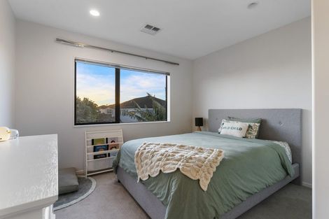 Photo of property in 16 Springcrest Drive, Karaka, Papakura, 2113