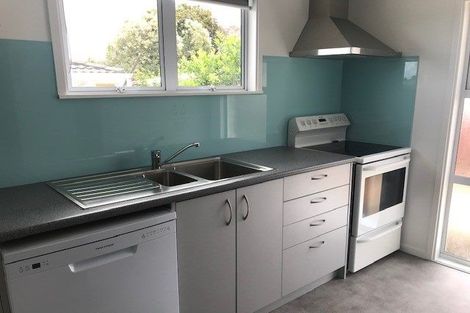 Photo of property in 1/1 Wycherley Drive, Bucklands Beach, Auckland, 2014