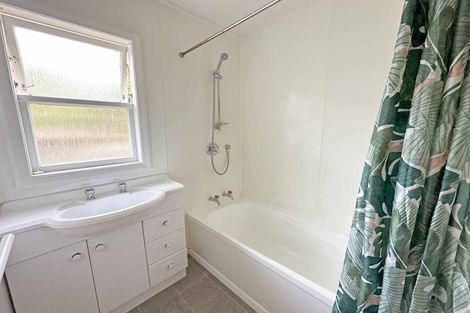 Photo of property in 24 Pulham Crescent, Queenwood, Hamilton, 3210