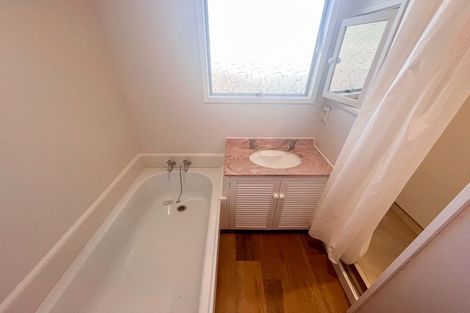 Photo of property in 2/468a Greers Road, Bishopdale, Christchurch, 8053