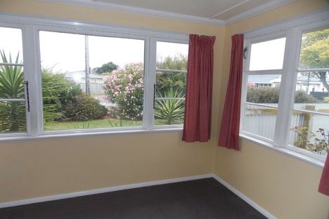 Photo of property in 660 Featherston Street, Roslyn, Palmerston North, 4414