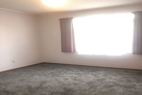 Photo of property in 18 Anich Road, Massey, Auckland, 0614