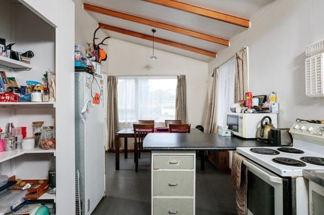 Photo of property in 17 Martin Road, Outer Kaiti, Gisborne, 4010