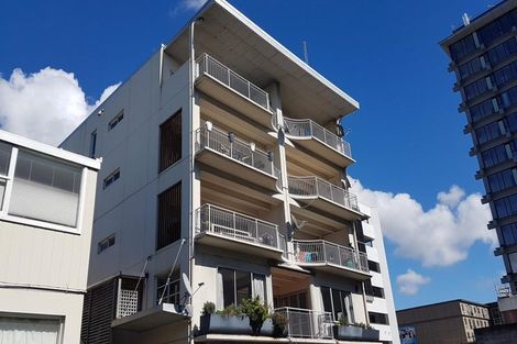 Photo of property in 8a Madeira Lane, Grafton, Auckland, 1023