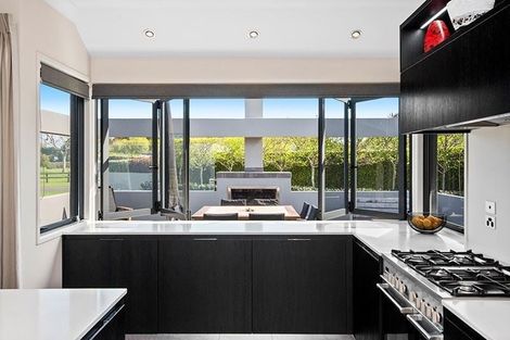 Photo of property in 5 Gleaming Place, Waiuku, 2123