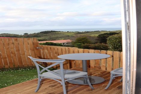 Photo of property in 26 Bay View Road, Cable Bay, 0420