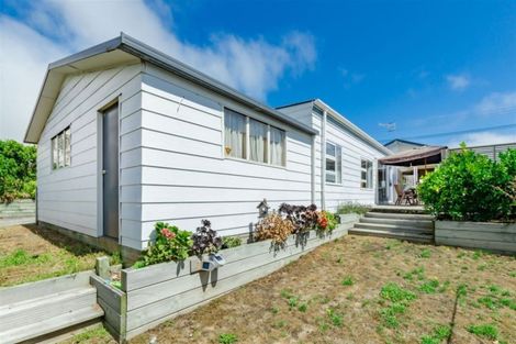 Photo of property in 18 Wharemauku Road, Raumati Beach, Paraparaumu, 5032