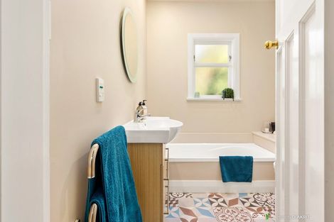 Photo of property in 32 Raroa Road, Kelburn, Wellington, 6012