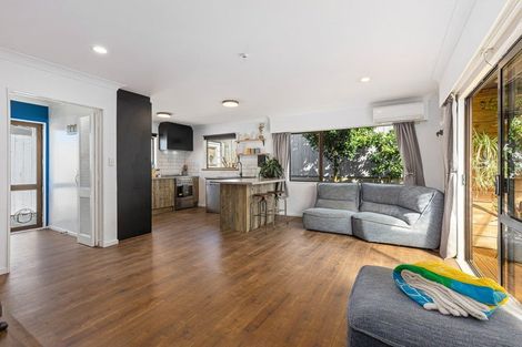Photo of property in 2/26 Forest Hill Road, Henderson, Auckland, 0612
