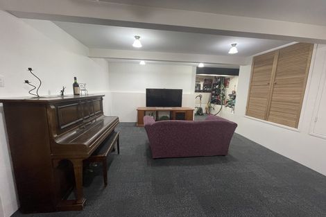 Photo of property in 57 Fairmount Road, Titirangi, Auckland, 0604