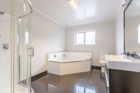 Photo of property in 7a Awatea Terrace, Hokowhitu, Palmerston North, 4410