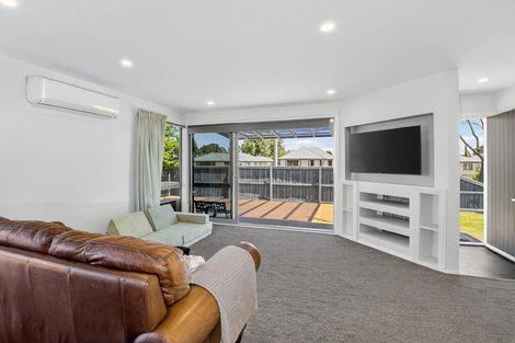 Photo of property in 28 Greenhaven Drive, Burwood, Christchurch, 8083