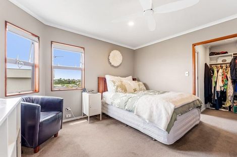 Photo of property in 33 Totara Road, Stanmore Bay, Whangaparaoa, 0932