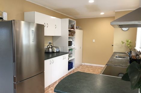 Photo of property in 137 St Georges Road, Avondale, Auckland, 0600