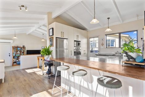 Photo of property in 1/184 Tahunanui Drive, Tahunanui, Nelson, 7011