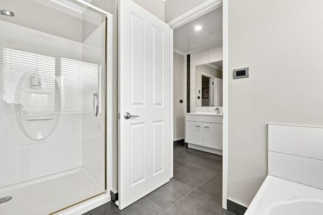 Photo of property in 2 Flavell Drive, Orewa, 0931