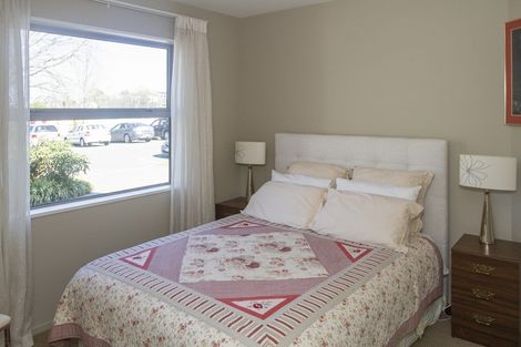 Photo of property in 5a Dovedale Avenue, Ilam, Christchurch, 8041