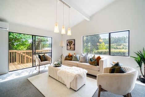 Photo of property in 2/9a Kitewao Street, Northcote, Auckland, 0627