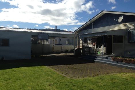 Photo of property in 12 Ida Street, Greymouth, 7805