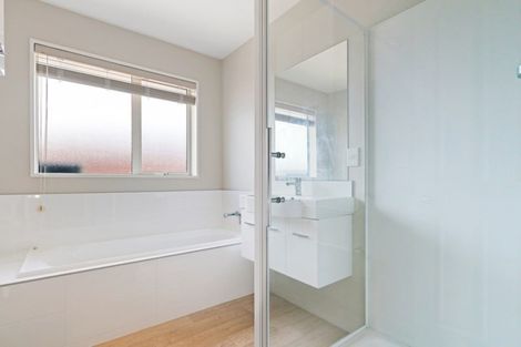 Photo of property in 21 Galatos Street, Rangiora, 7400