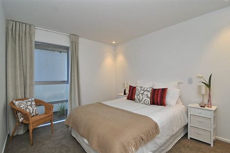 Photo of property in 94 Awa Road, Seatoun, Wellington, 6022