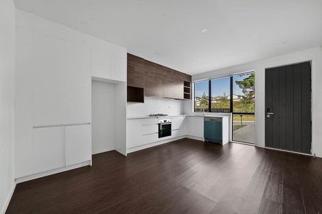Photo of property in 32 Karoro Road, Flat Bush, Auckland, 2019