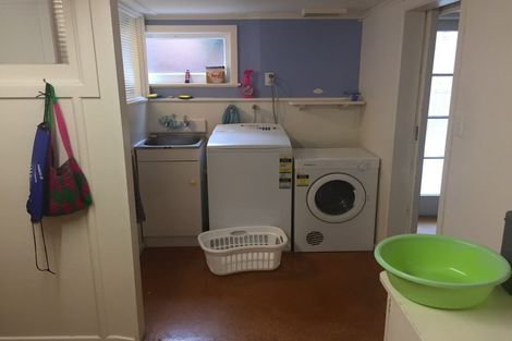 Photo of property in 303 Oceanbeach Road, Mount Maunganui, 3116