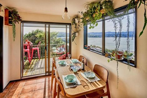 Photo of property in 9 Kenef Road, Paremata, Porirua, 5024