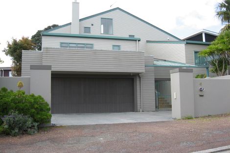 Photo of property in 4 Alison Avenue, Herald Island, Auckland, 0618