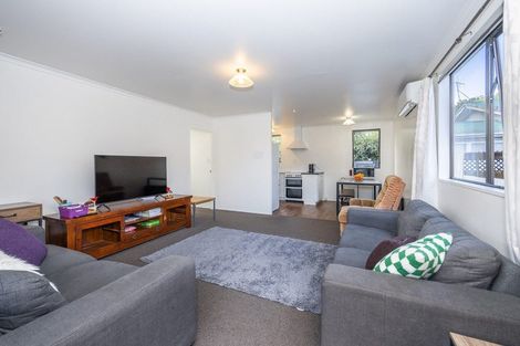 Photo of property in 76c Bandon Street, Frankton, Hamilton, 3204