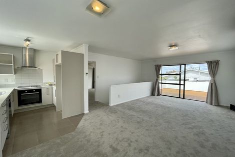 Photo of property in 2/6 Evan Street, Belmont, Auckland, 0622