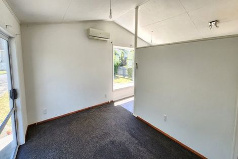 Photo of property in 38 Woodleigh Street, Frankleigh Park, New Plymouth, 4310