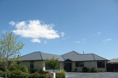 Photo of property in 23 Riverwood Boulevard, Redwood, Christchurch, 8051