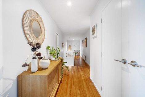 Photo of property in 25 Maxwelton Drive, Mairangi Bay, Auckland, 0630