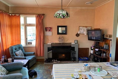 Photo of property in 328 Arapaepae Road, Levin, 5571