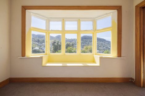 Photo of property in 12 Ticehurst Road, Lyttelton, 8082