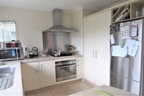 Photo of property in 23 Aragon Grove, Kingsley Heights, Upper Hutt, 5018