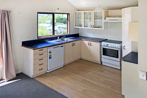 Photo of property in 9a Dart Place, Fernhill, Queenstown, 9300